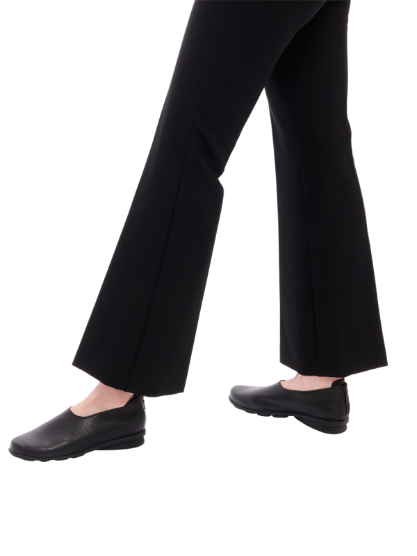 Denako slip on - Image 6
