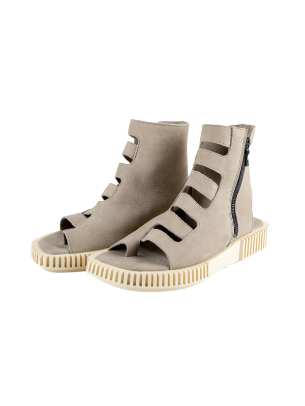 Ixotoo sandals