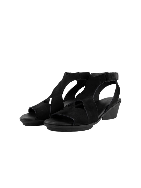 Jaymaa sandals